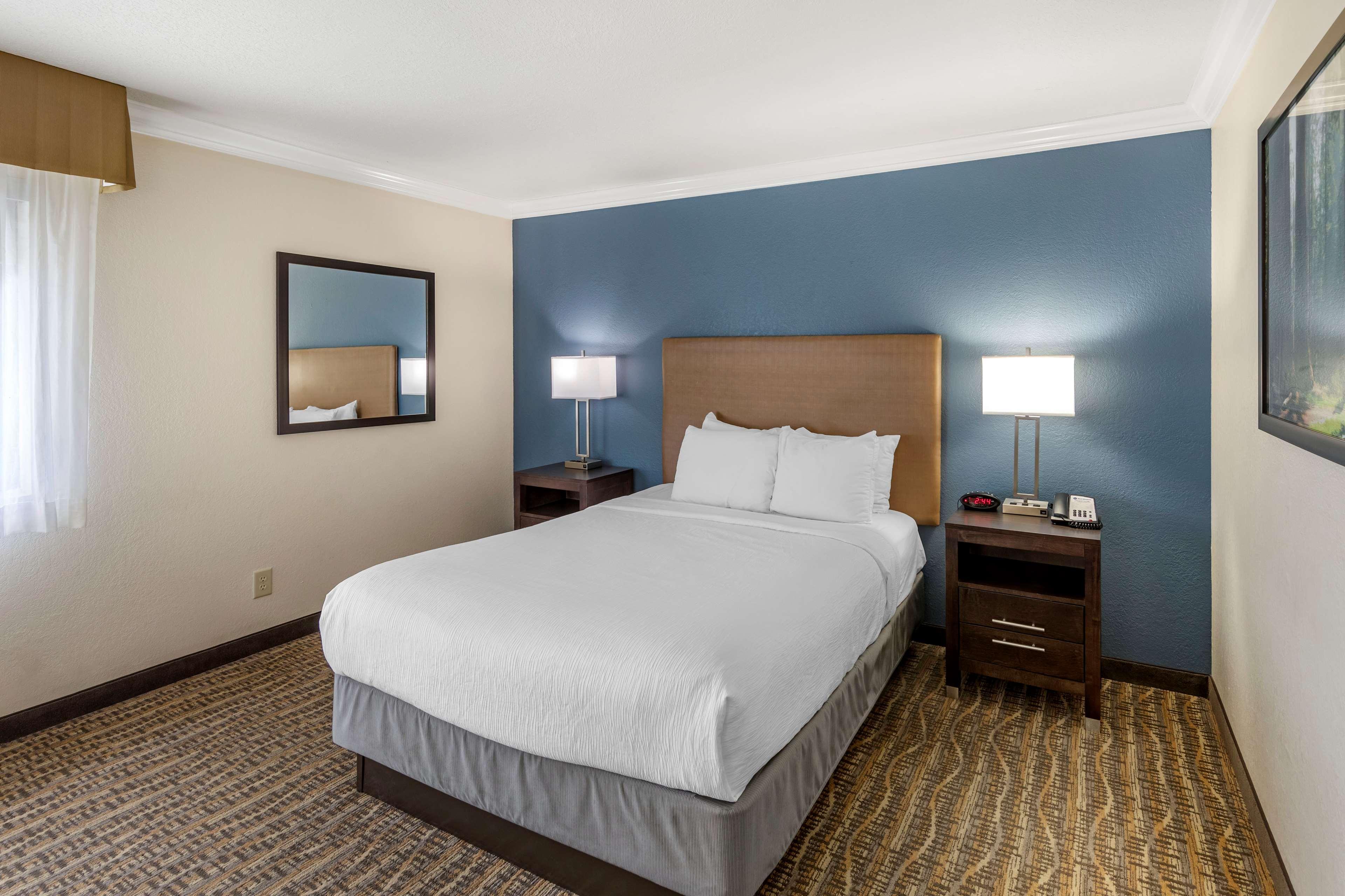 Best Western Town & Country Lodge Tulare Exterior foto